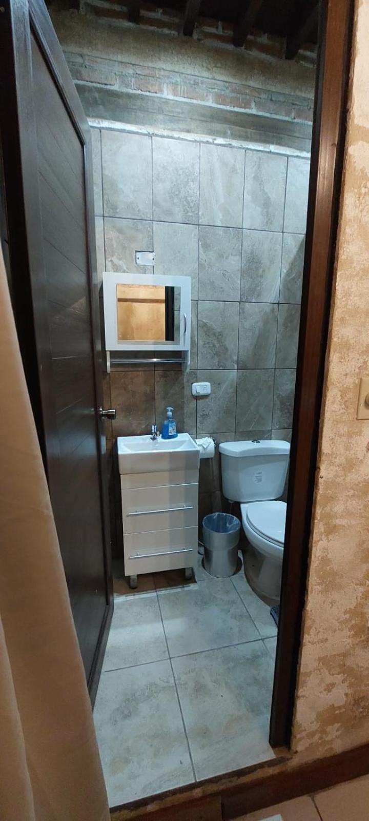 Auberge de jeunesse Hot Chipilin à Antigua Extérieur photo