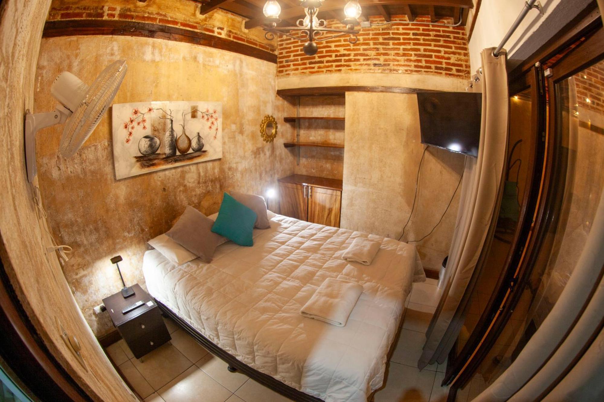 Auberge de jeunesse Hot Chipilin à Antigua Extérieur photo