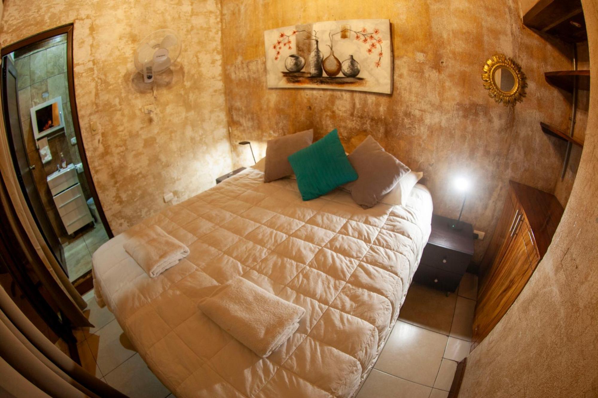 Auberge de jeunesse Hot Chipilin à Antigua Extérieur photo