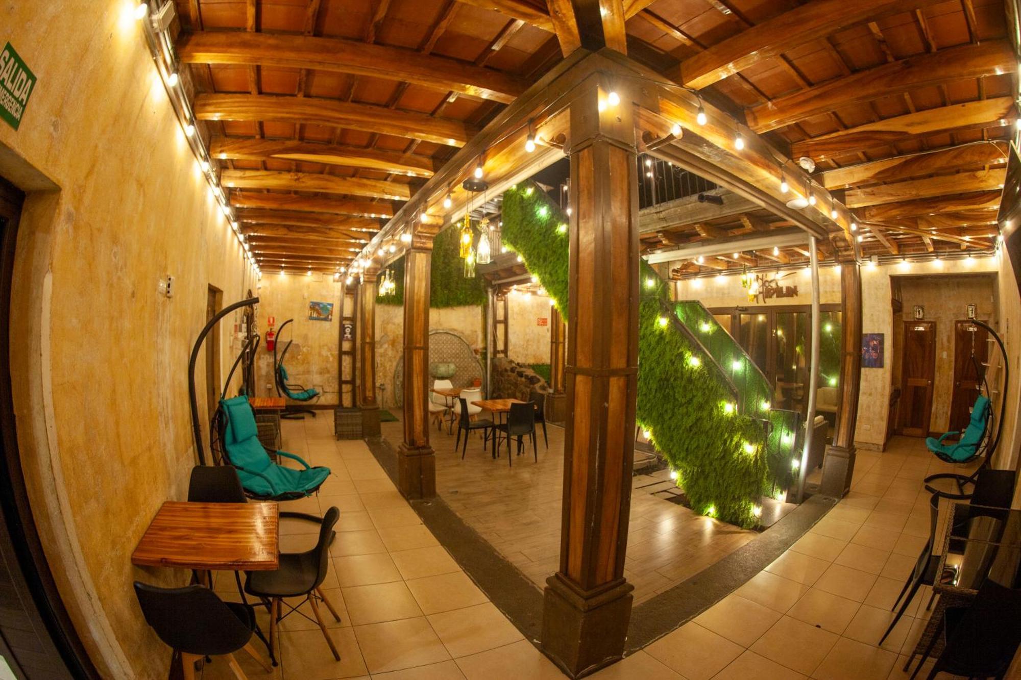 Auberge de jeunesse Hot Chipilin à Antigua Extérieur photo